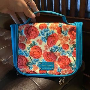 Travel makeup bag